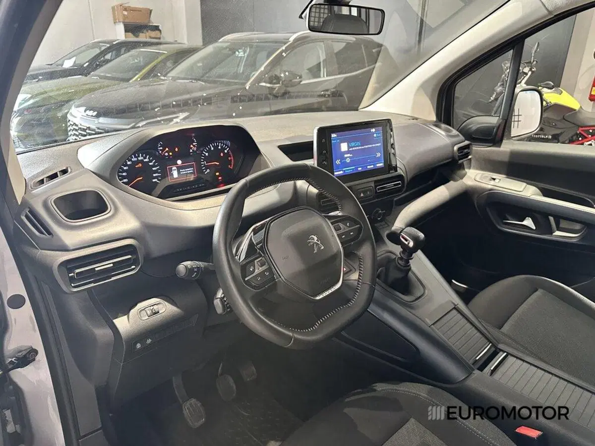 Peugeot Rifter usata a Bari (15)