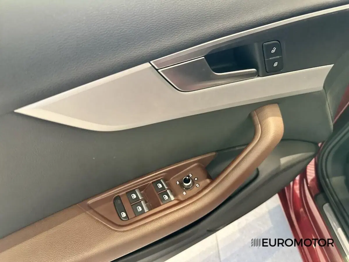 Audi A4 Avant usata a Bari (14)