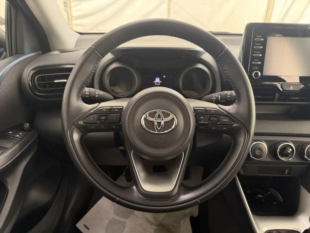 Toyota Yaris usata a Monza e Brianza (8)