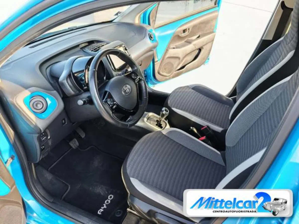 Toyota Aygo usata a Udine (9)