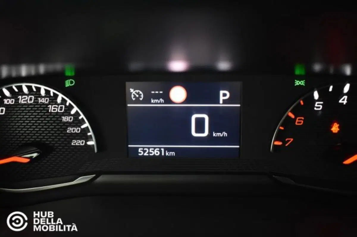 Peugeot 2008 usata a Perugia (8)