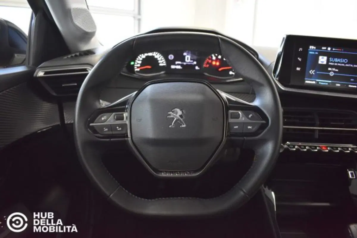 Peugeot 208 usata a Perugia (12)