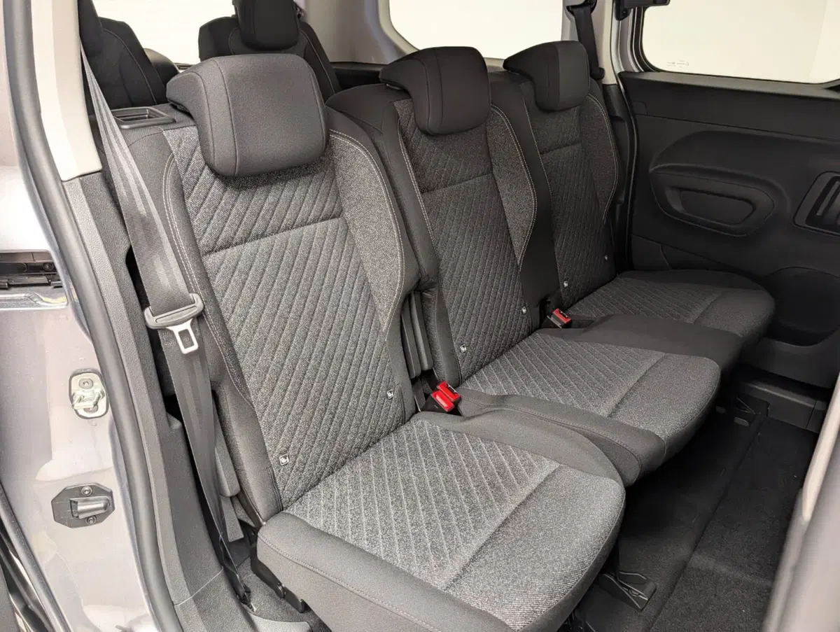 Peugeot Rifter nuova a Teramo (16)