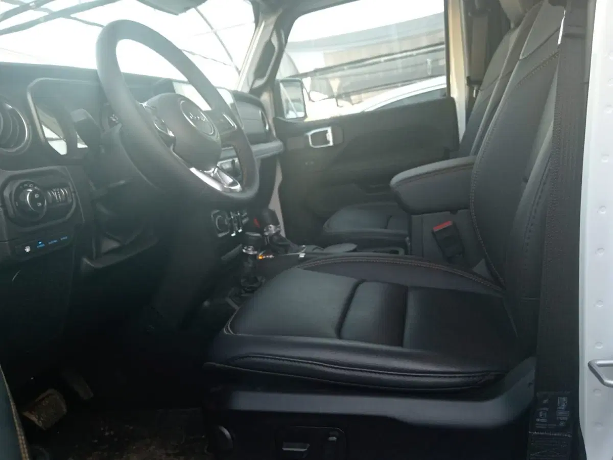 Jeep Wrangler Unlimited nuova a Alessandria (11)