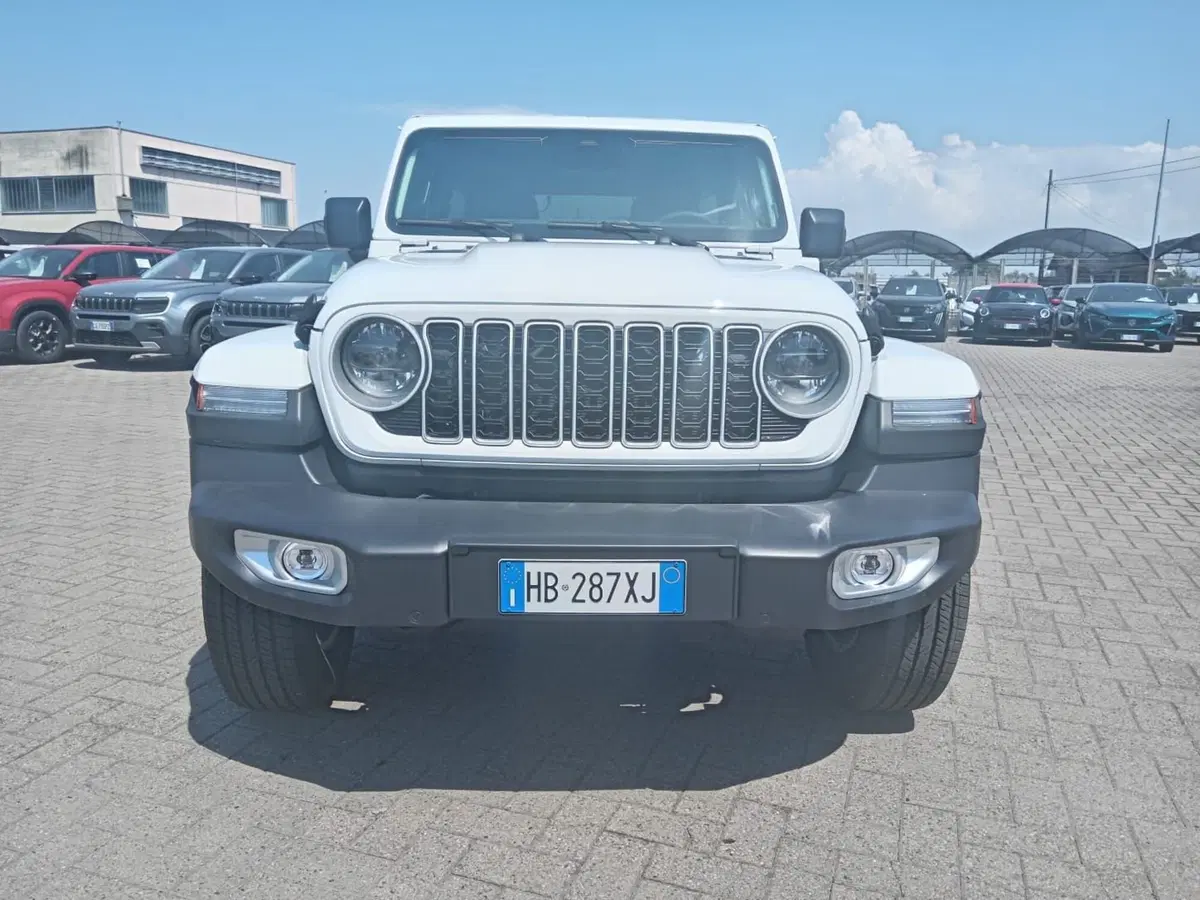 Jeep Wrangler Unlimited nuova a Alessandria (2)