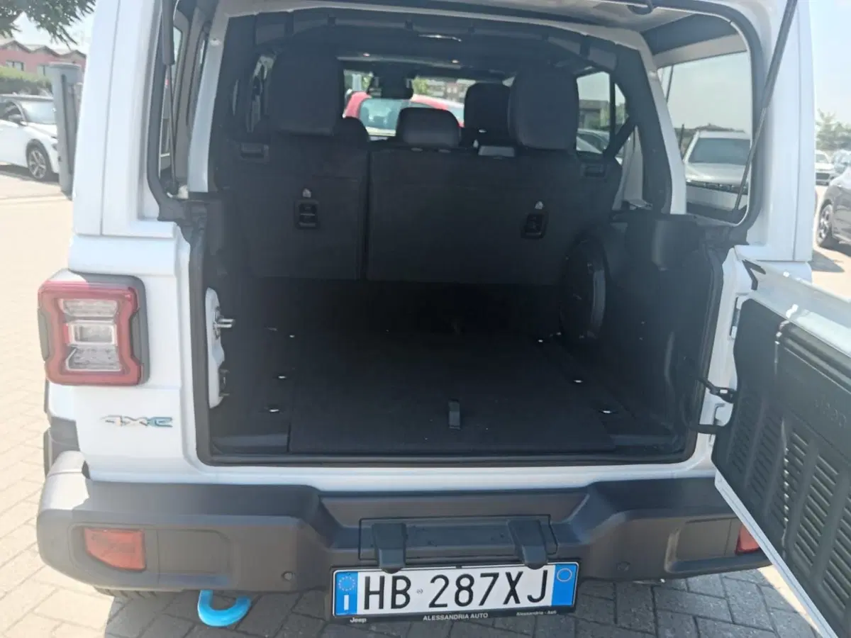 Jeep Wrangler Unlimited nuova a Alessandria (7)