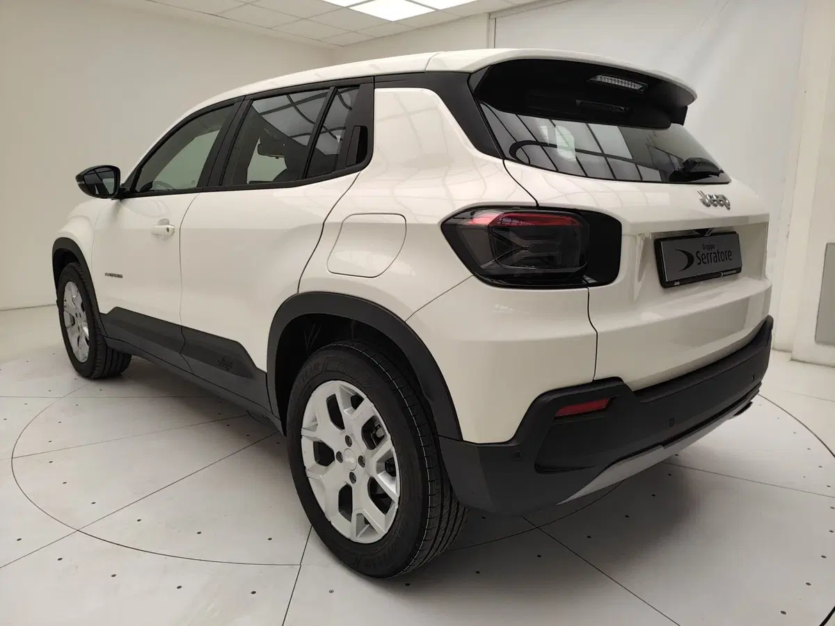 Jeep Avenger nuova a Como (4)