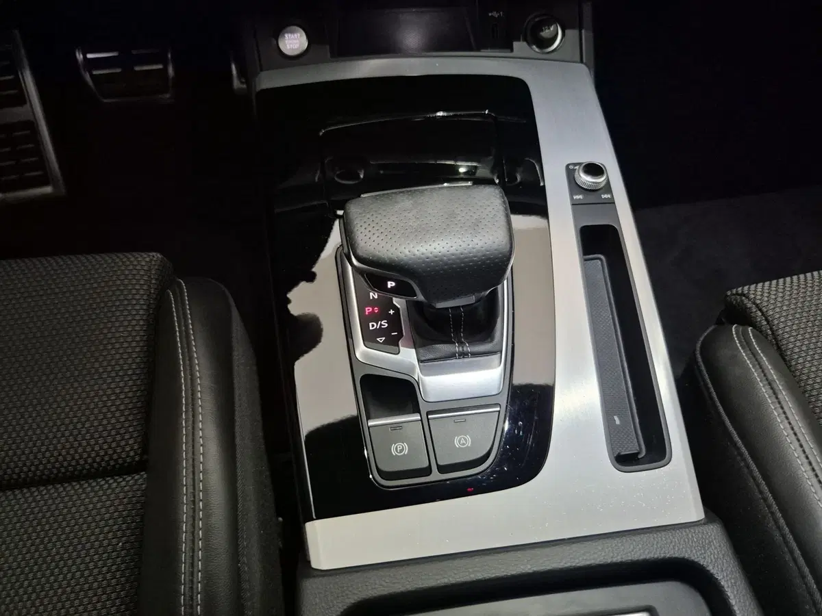 Audi Q5 Sportback usata a Torino (11)