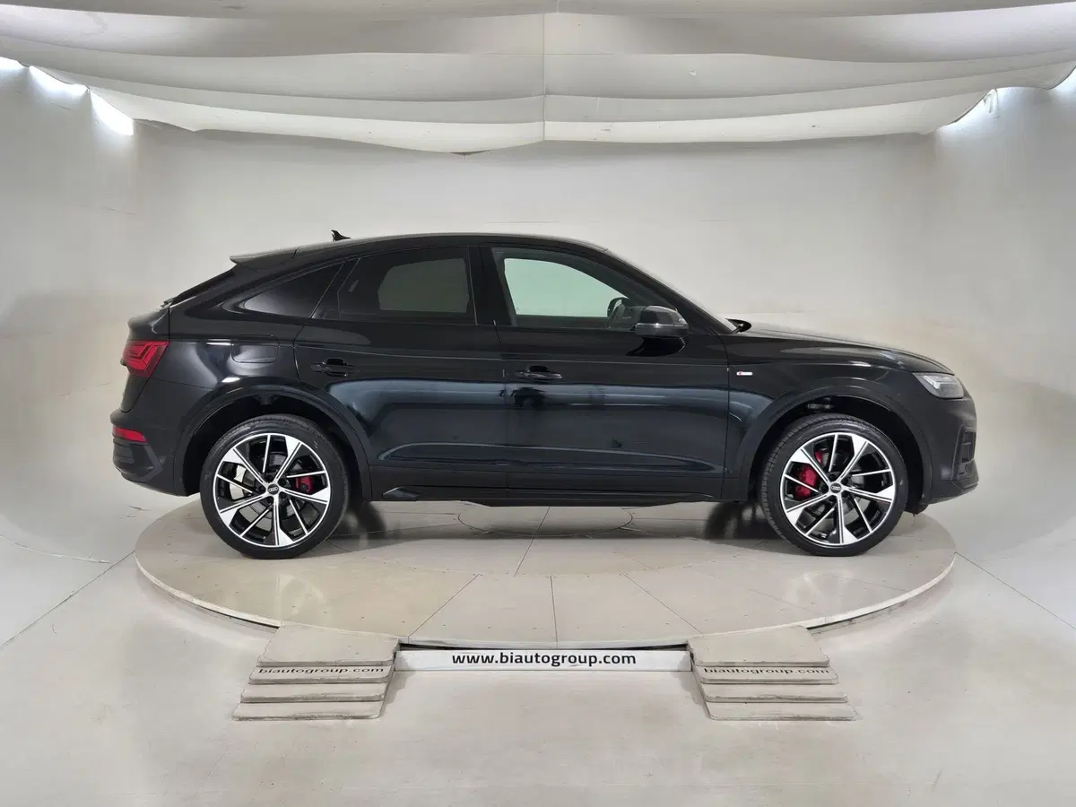 Audi Q5 Sportback usata a Torino (5)