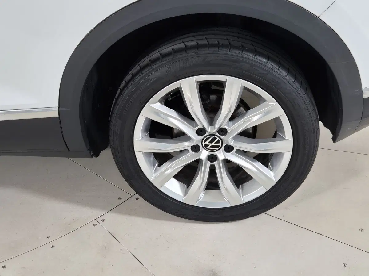 Volkswagen T-Roc usata a Torino (14)