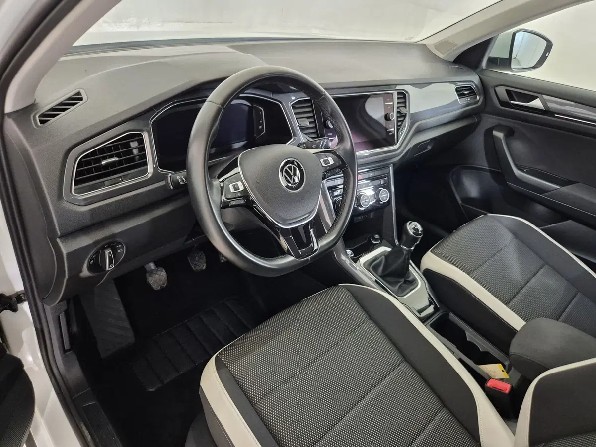 Volkswagen T-Roc usata a Torino (6)