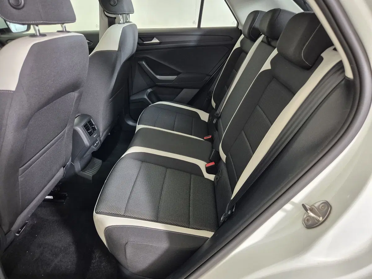 Volkswagen T-Roc usata a Torino (7)