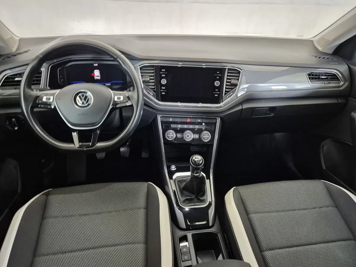 Volkswagen T-Roc usata a Torino (8)