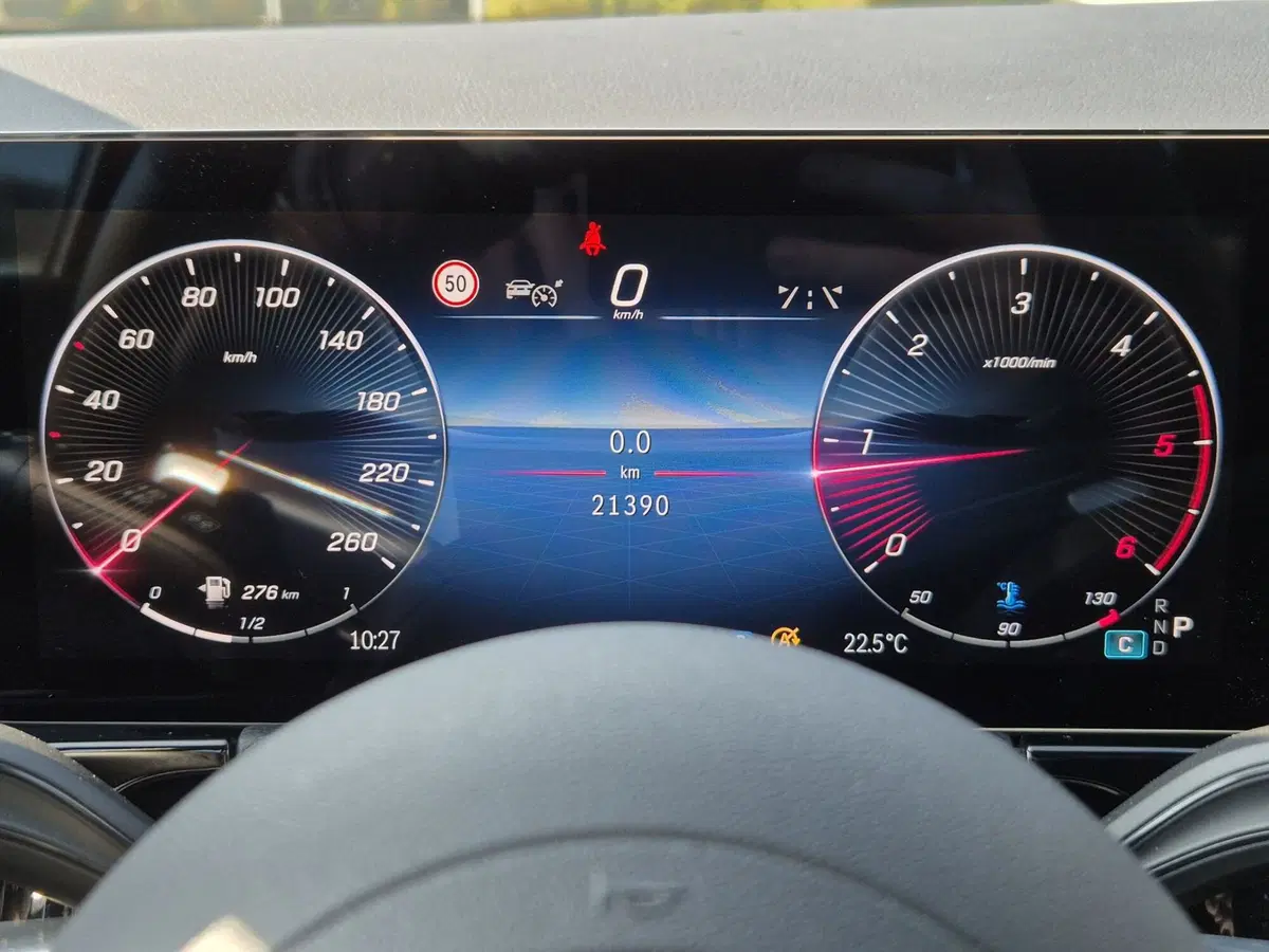Mercedes-Benz GLA SUV usata  (14)