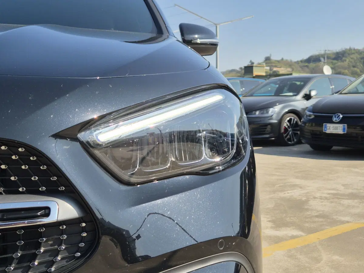 Mercedes-Benz GLA SUV usata  (18)