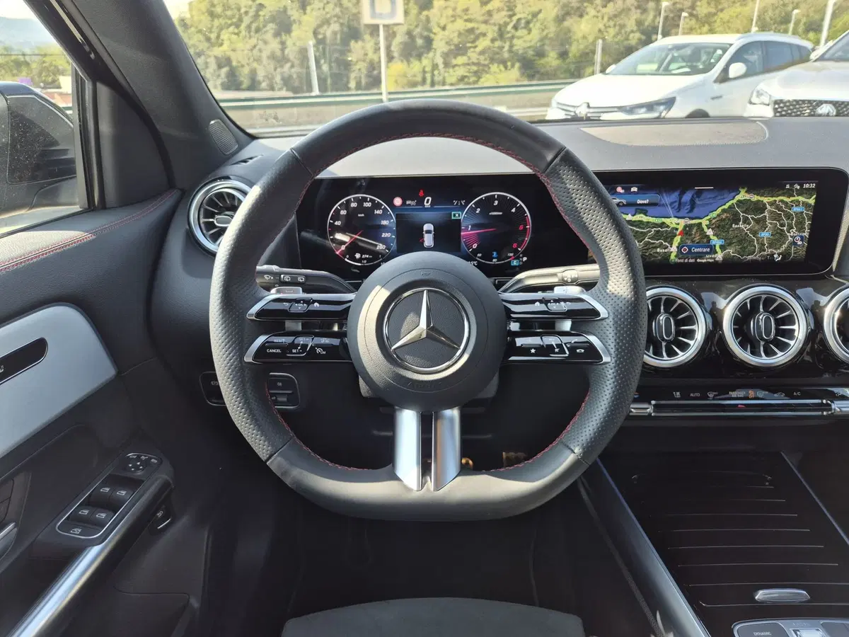 Mercedes-Benz GLA SUV usata  (19)