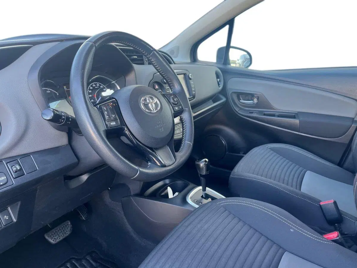 Toyota Yaris usata a Catania (7)