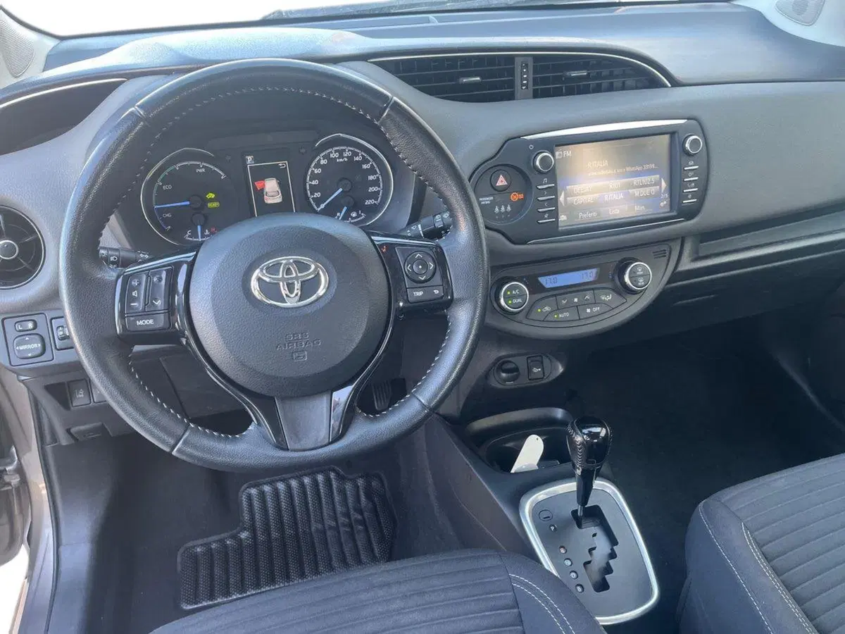 Toyota Yaris usata a Catania (8)