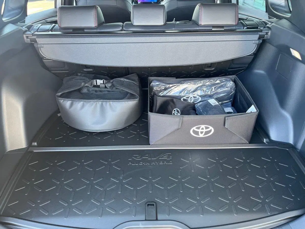 Toyota Rav4 nuova a Ragusa (6)