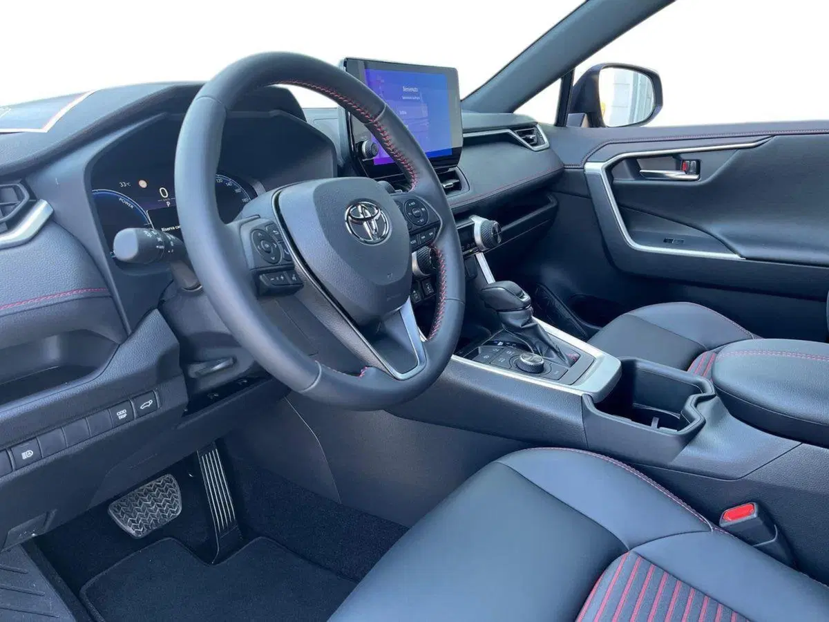 Toyota Rav4 nuova a Ragusa (7)
