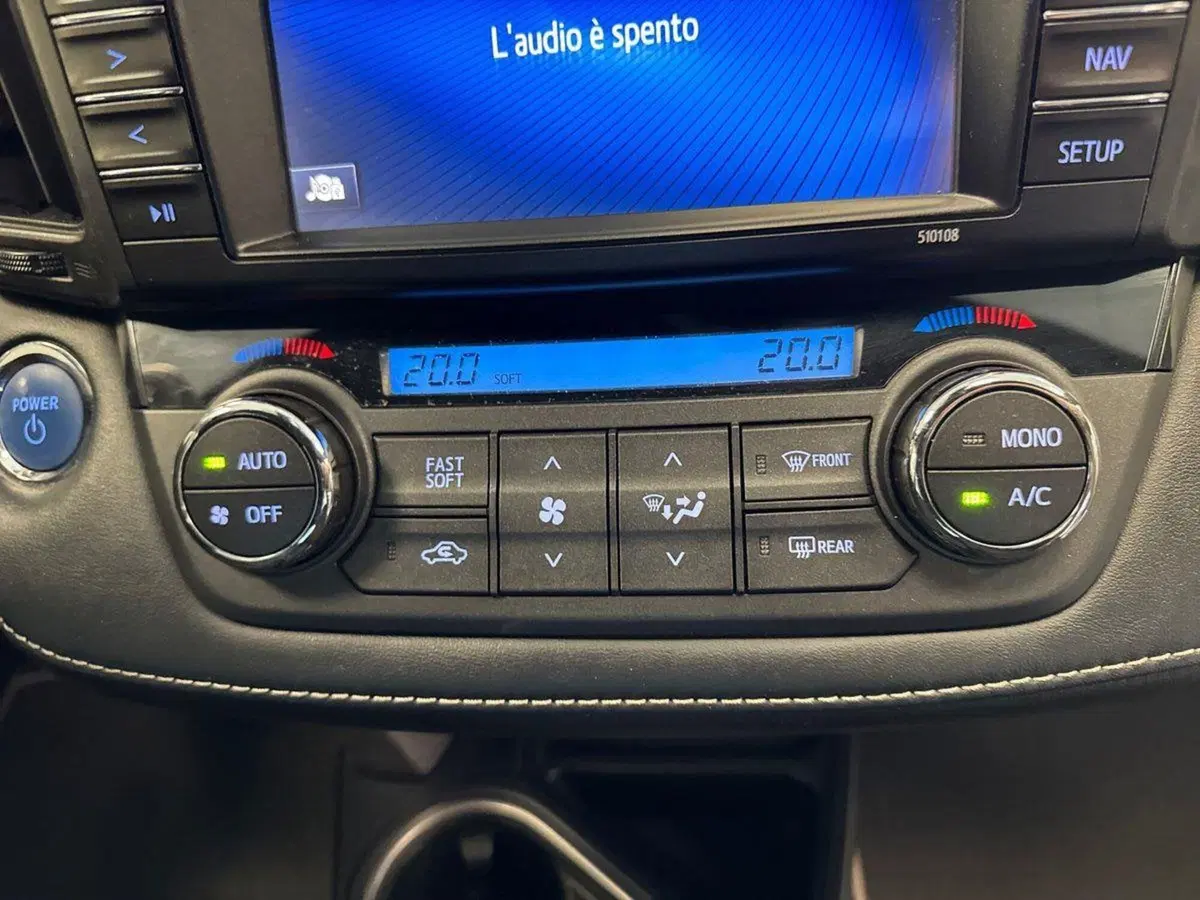 Toyota Rav4 usata a Prato (12)
