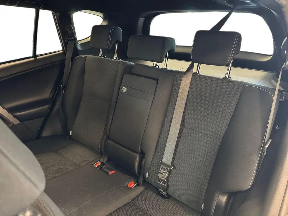 Toyota Rav4 usata a Prato (16)
