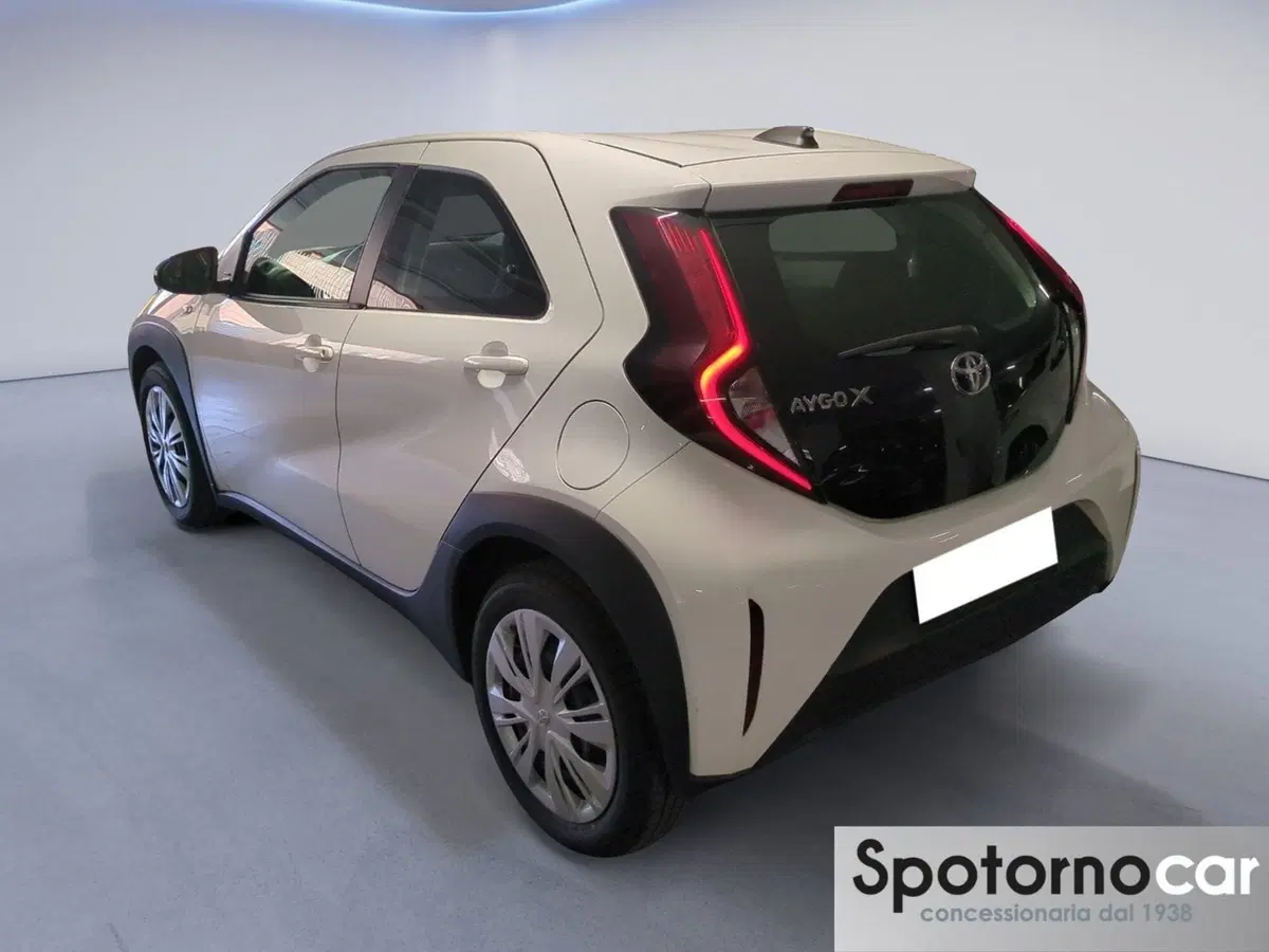 Toyota Aygo X usata a Milano (4)
