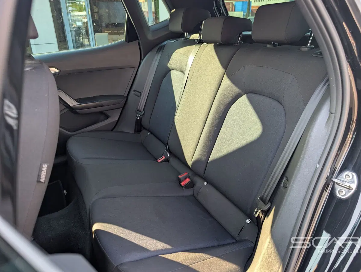 SEAT Arona usata a Livorno (16)