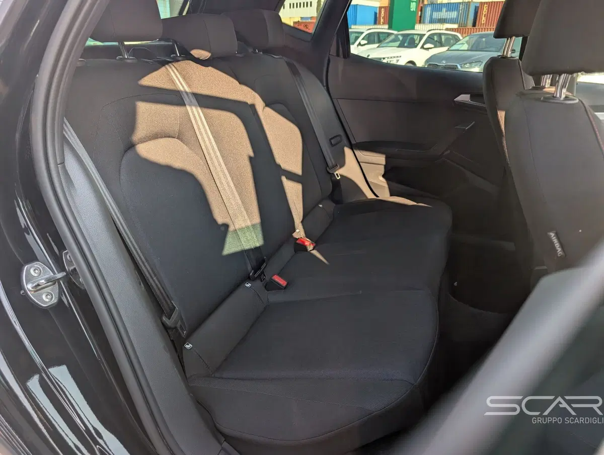 SEAT Arona usata a Livorno (18)