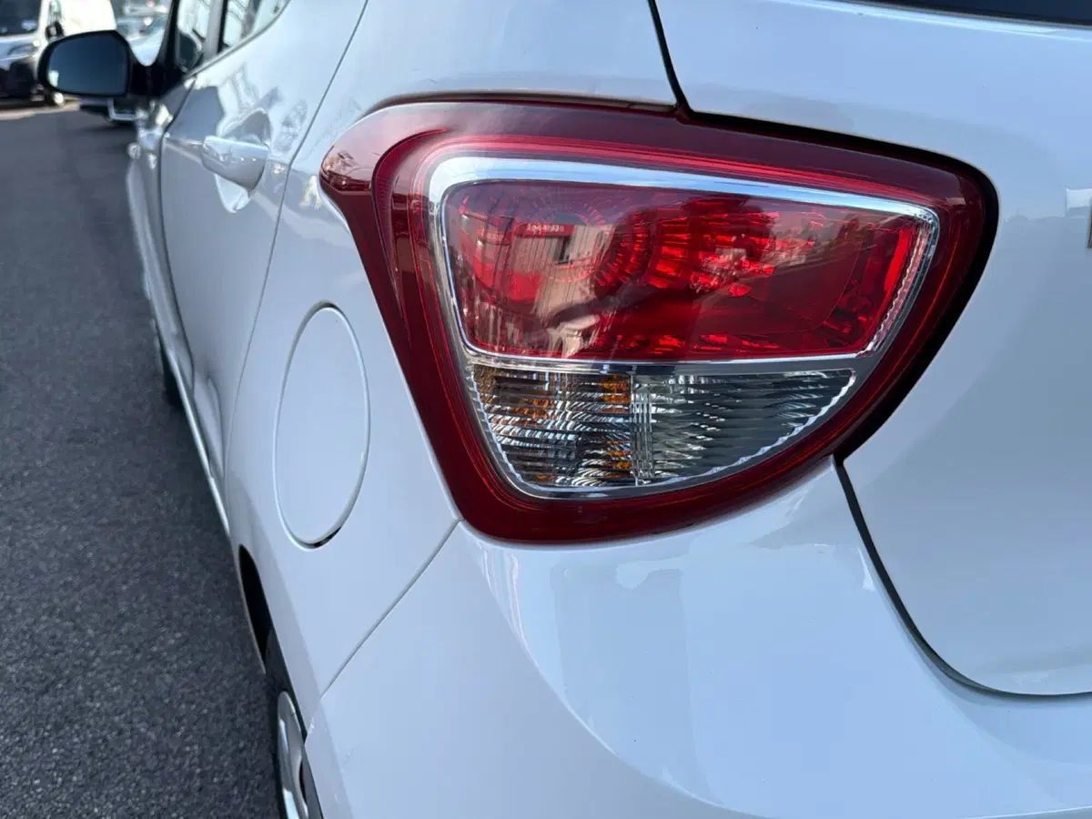 Hyundai i10 usata a Mantova (10)
