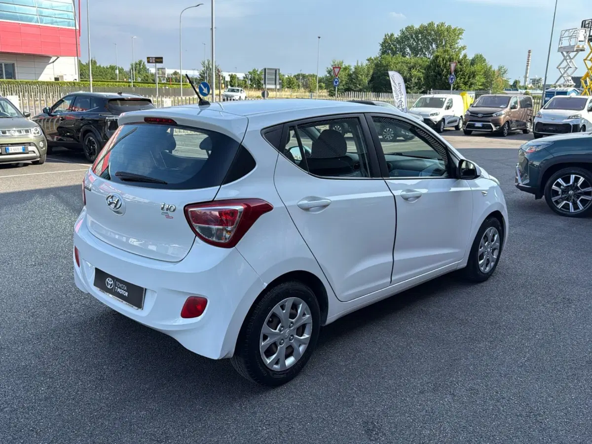 Hyundai i10 usata a Mantova (6)