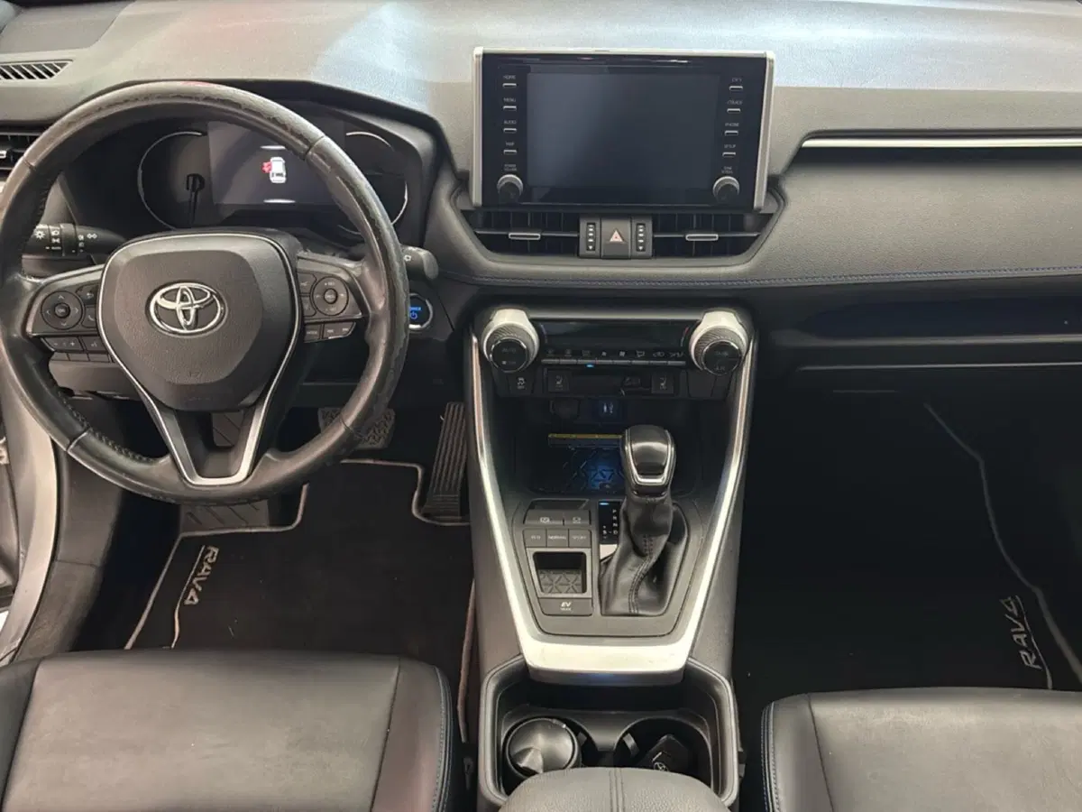 Toyota Rav4 usata a Bologna (10)