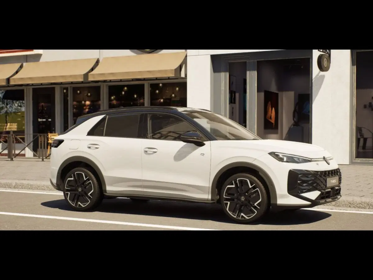 Volkswagen T-Roc nuova a Livorno (3)