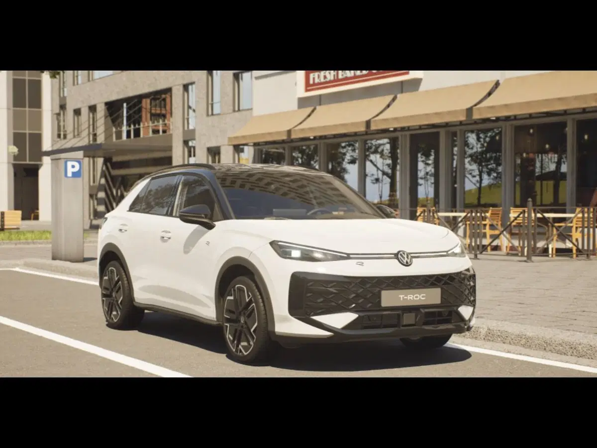 Volkswagen T-Roc nuova a Livorno (4)