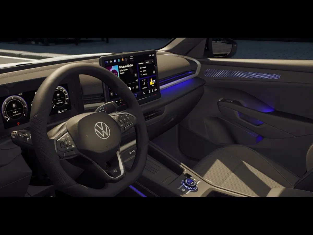 Volkswagen T-Roc nuova a Livorno (6)