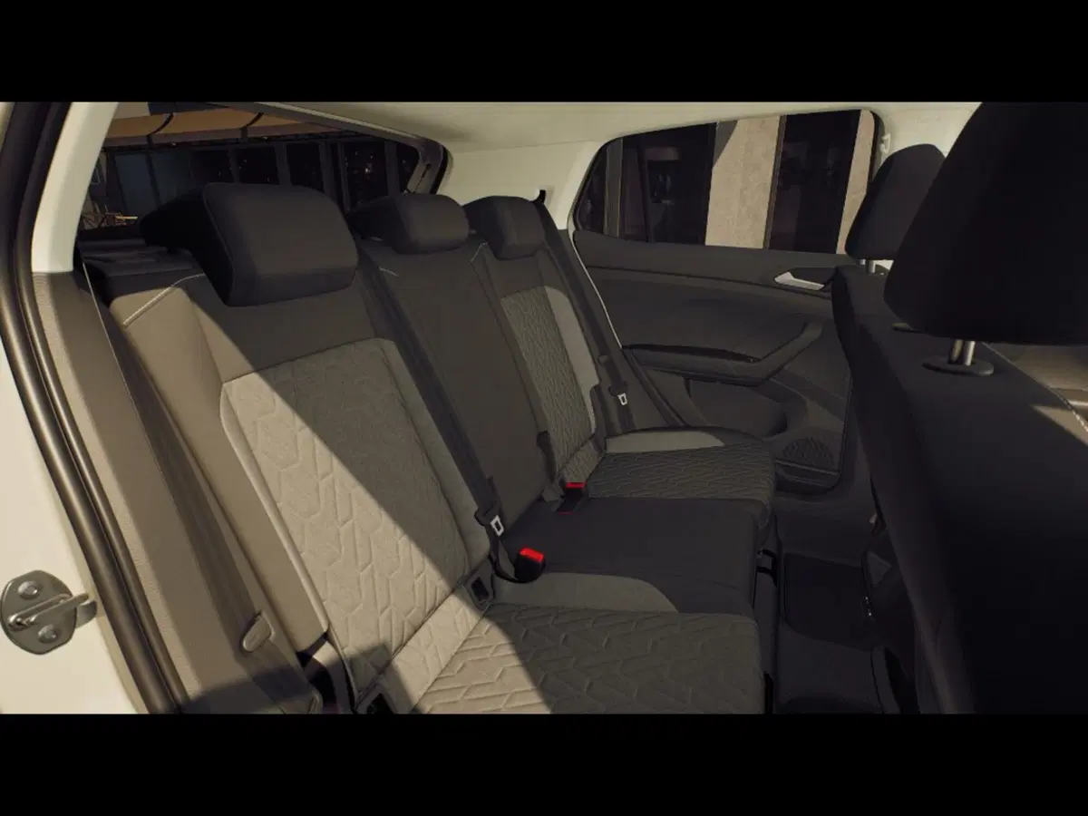 Volkswagen T-Cross nuova a Livorno (9)