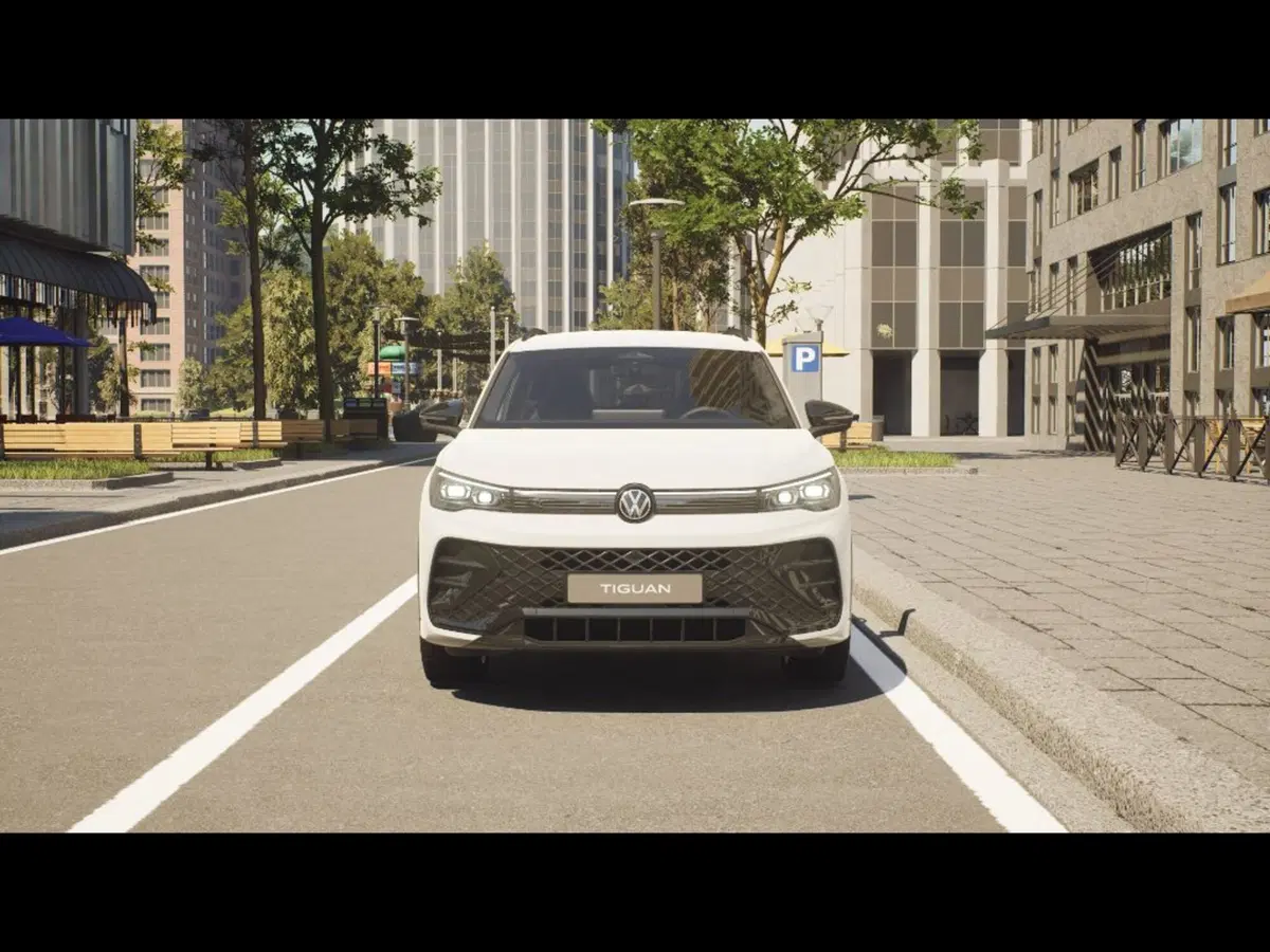 Volkswagen Tiguan nuova a Livorno (5)