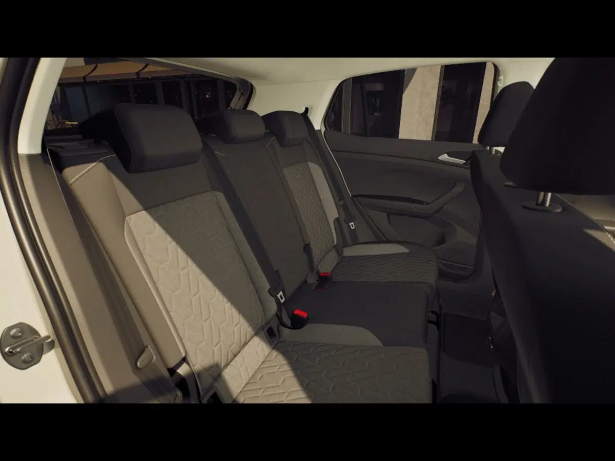 Volkswagen T-Cross nuova a Livorno (9)