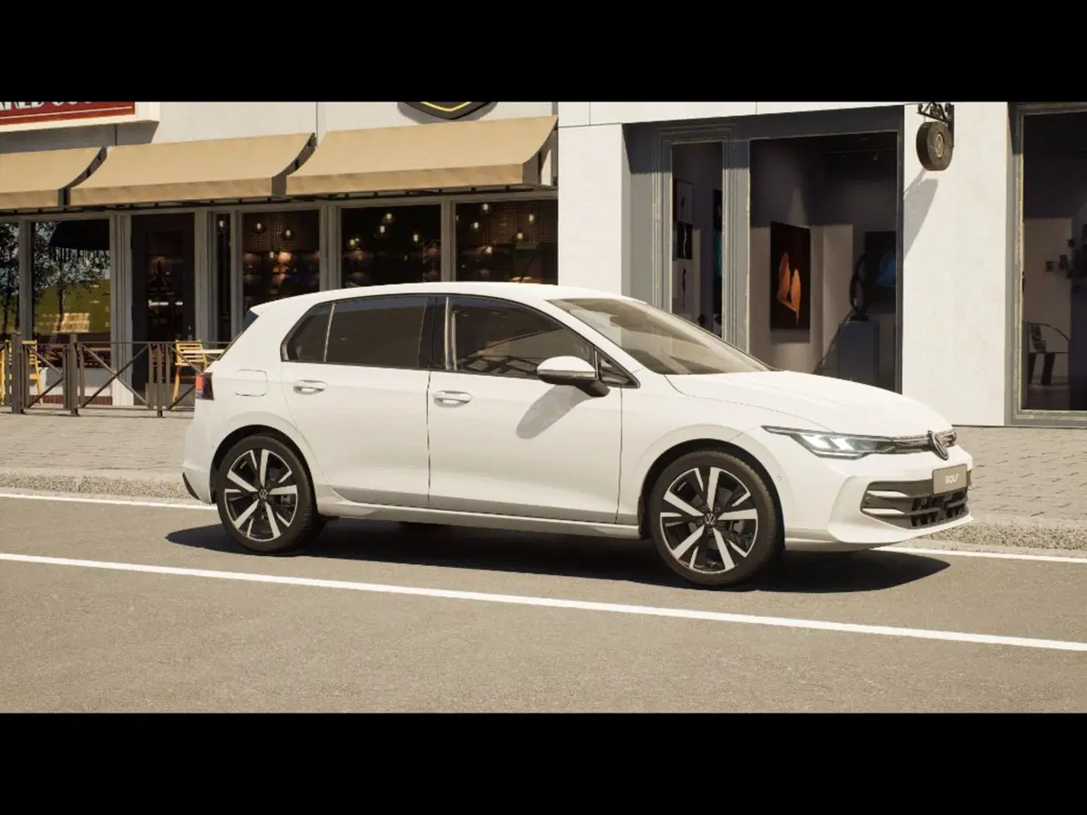 Volkswagen Golf nuova a Livorno (3)
