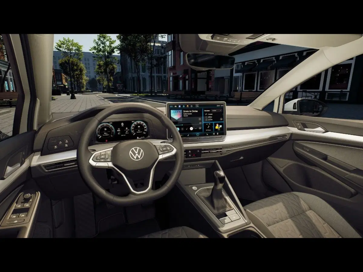 Volkswagen Golf nuova a Livorno (6)