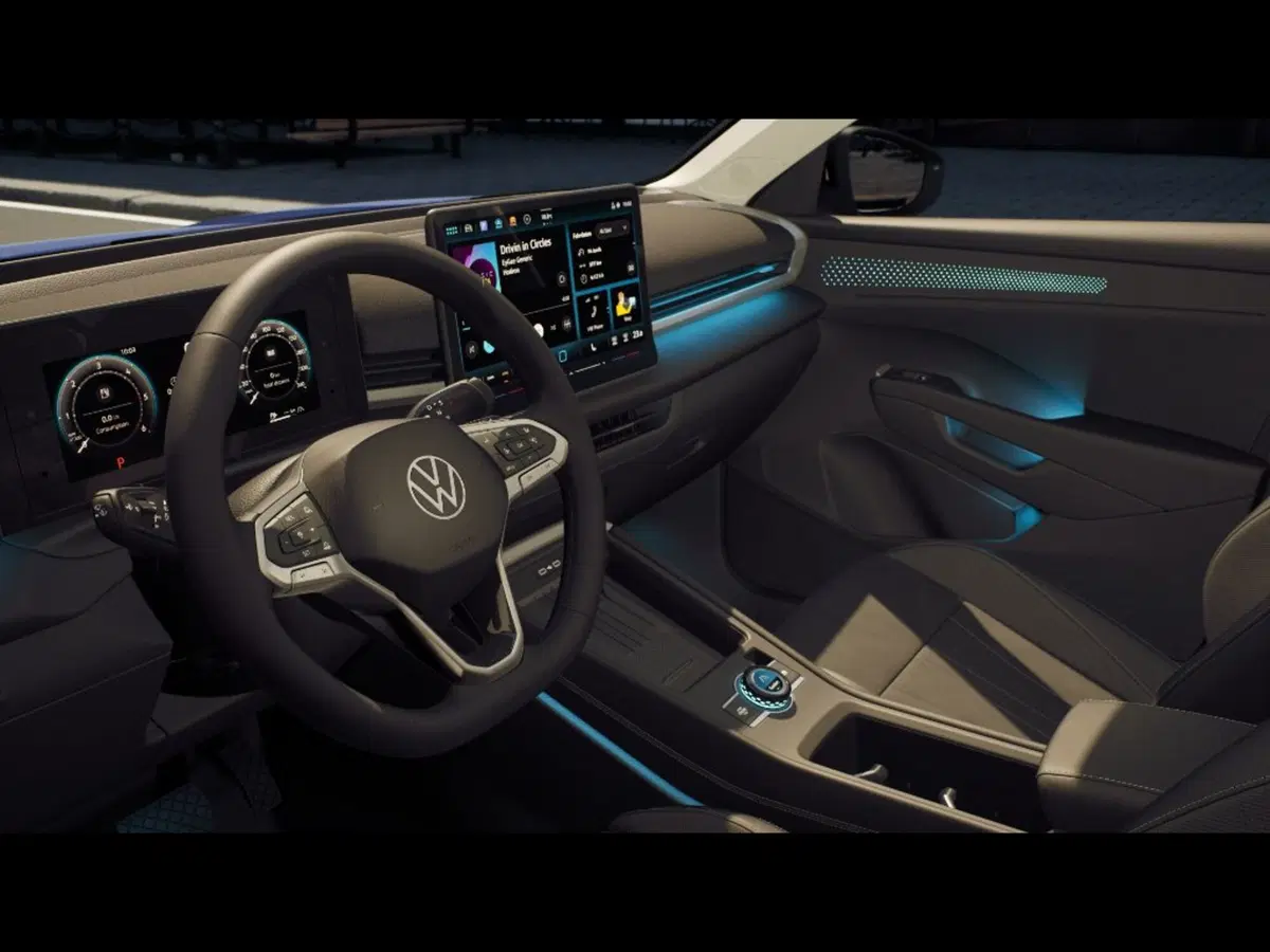Volkswagen T-Roc nuova a Livorno (6)