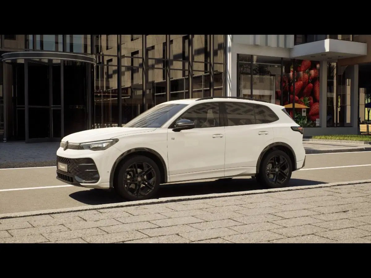 Volkswagen Tiguan nuova a Livorno (3)