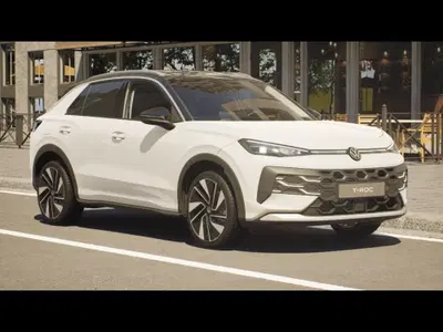 Volkswagen T-Roc 1.5 etsi Style 115cv dsg nuova a Tavarnelle Val di Pesa