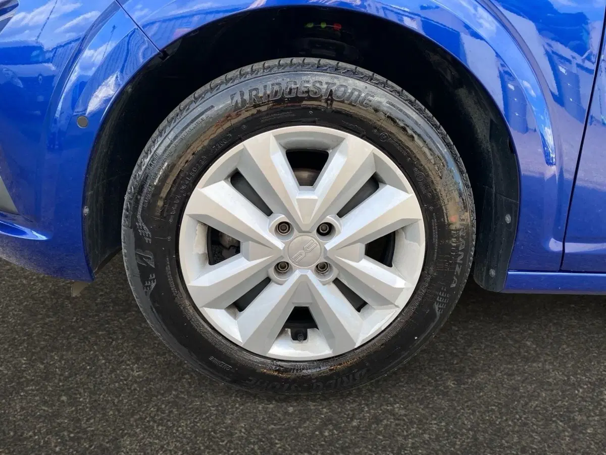 Dacia Sandero usata a Bologna (10)