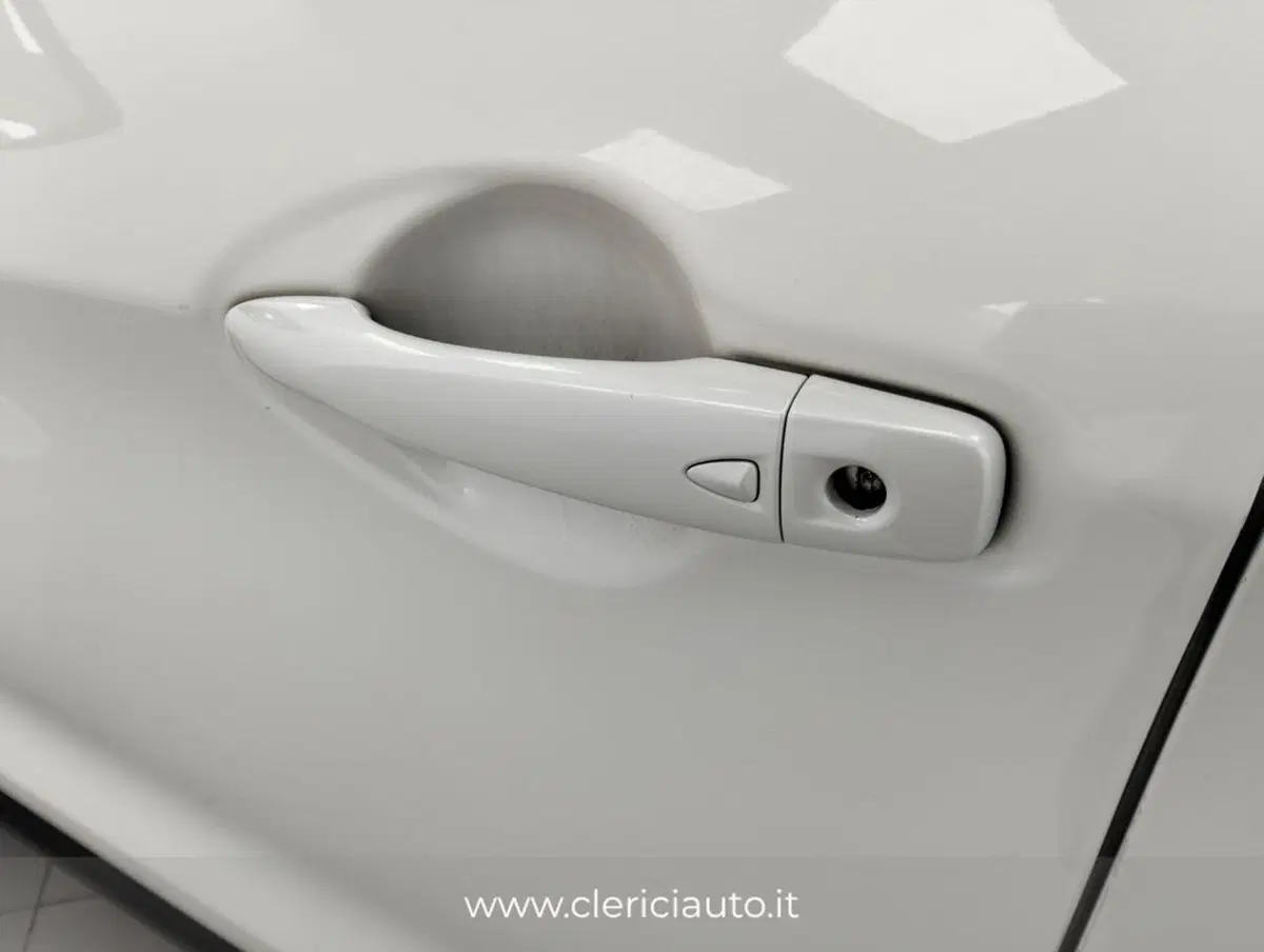 Nissan Qashqai usata a Como (18)