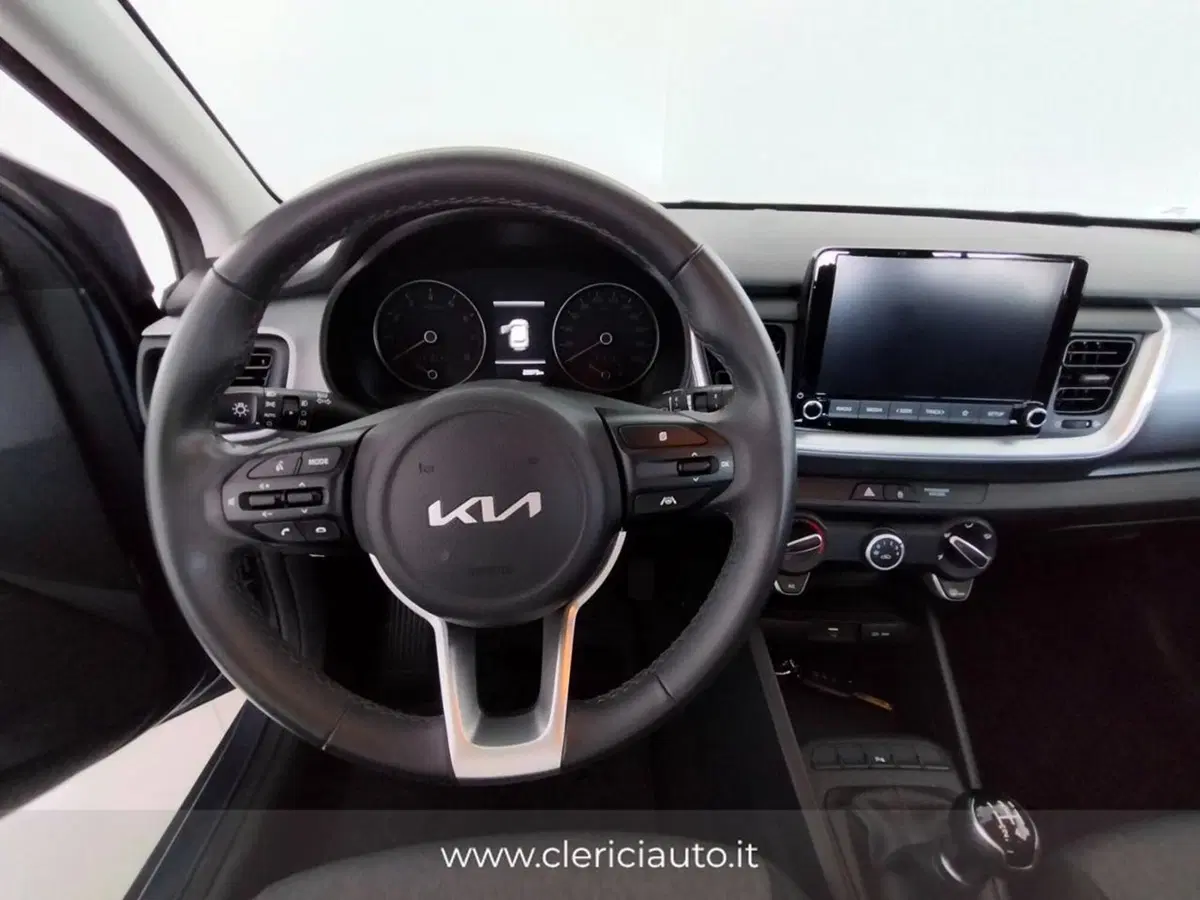 Kia Stonic usata a Como (10)