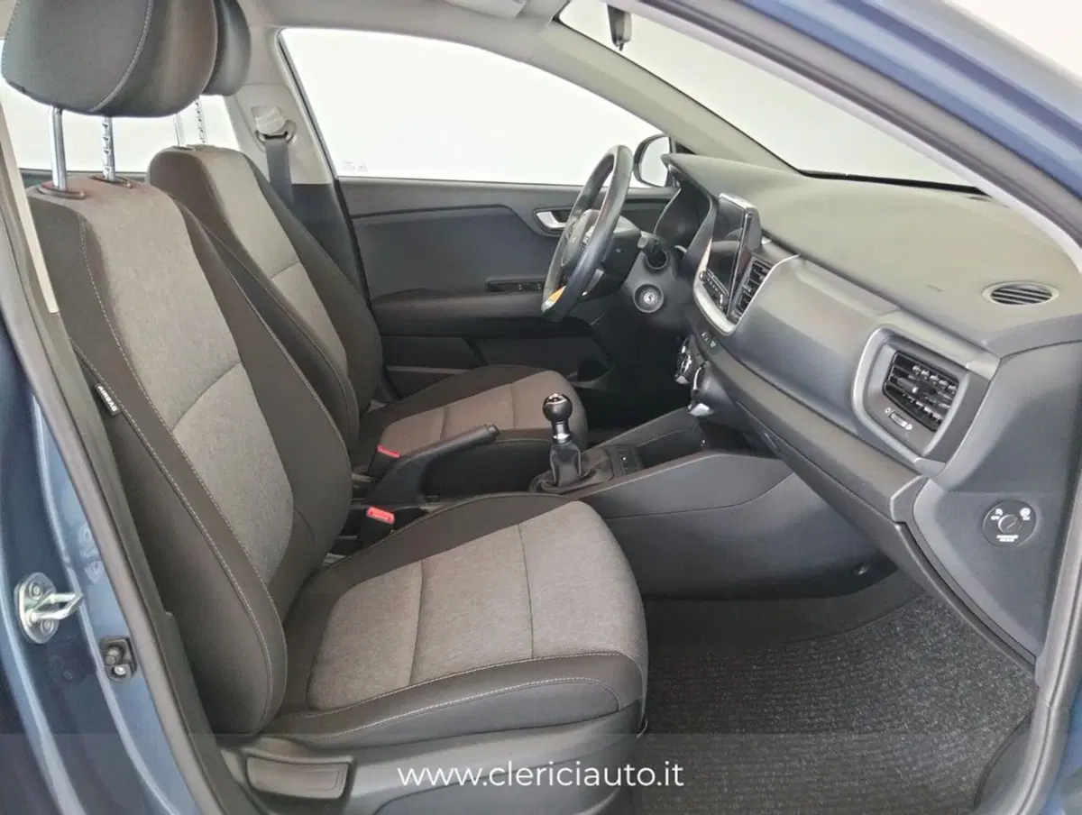 Kia Stonic usata a Como (3)