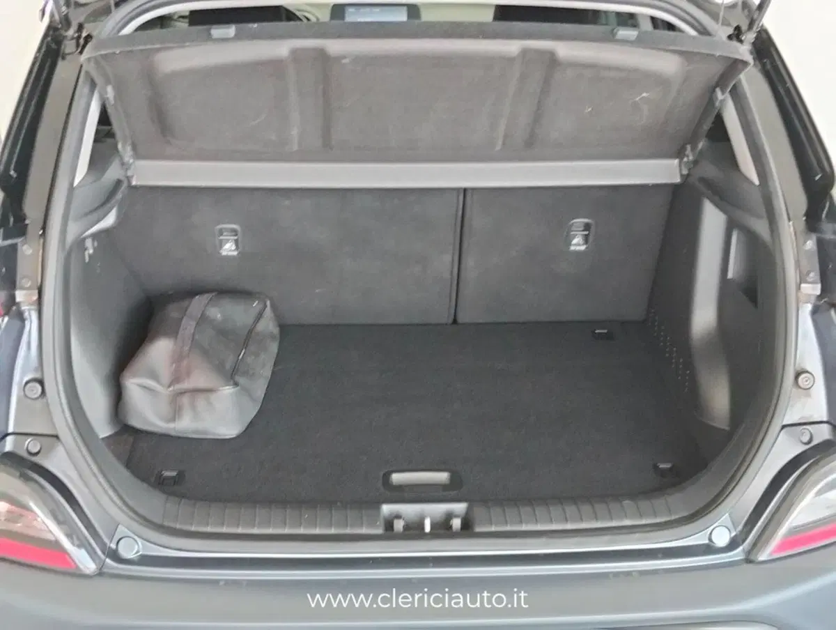 Hyundai Kona usata a Como (12)
