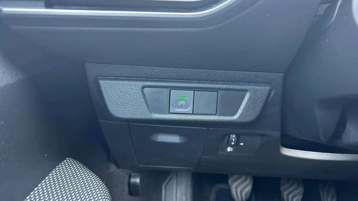 Dacia Sandero usata a Parma (11)