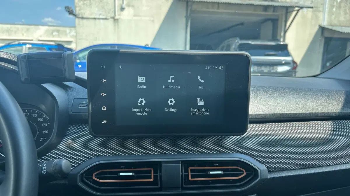 Dacia Sandero usata a Parma (14)